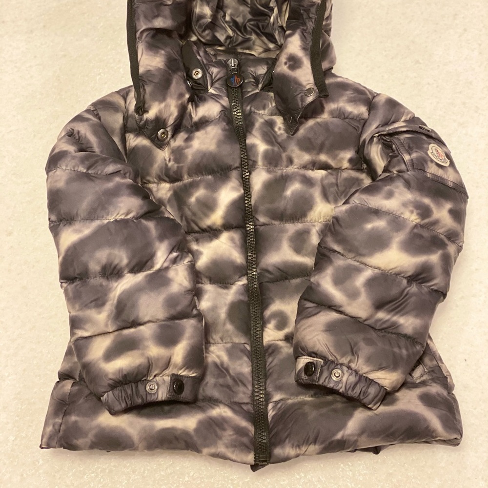 SOLD‼️Moncler Bady Cheetah Print Hood Down Jacket - Picture 4 of 16